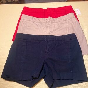 Gap tailored mid rise shorts